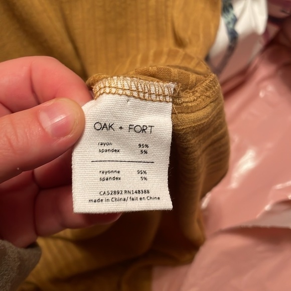 Oak and  fort shirt - Picture 4 of 4